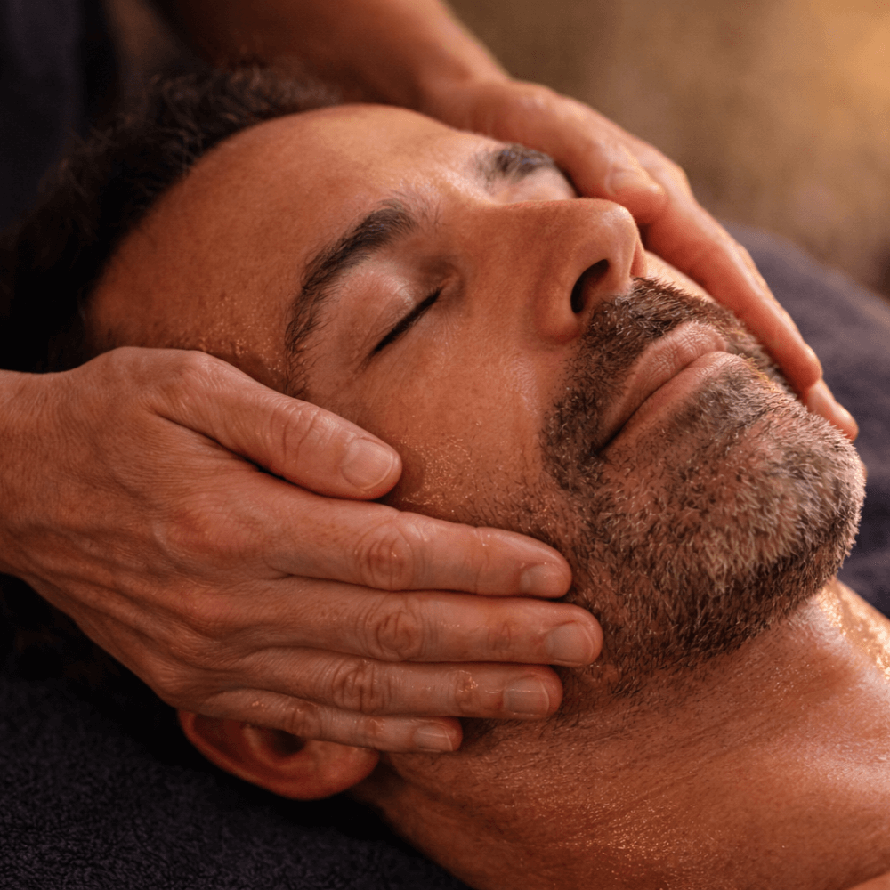 Soin visage homme à la menthe aquatique